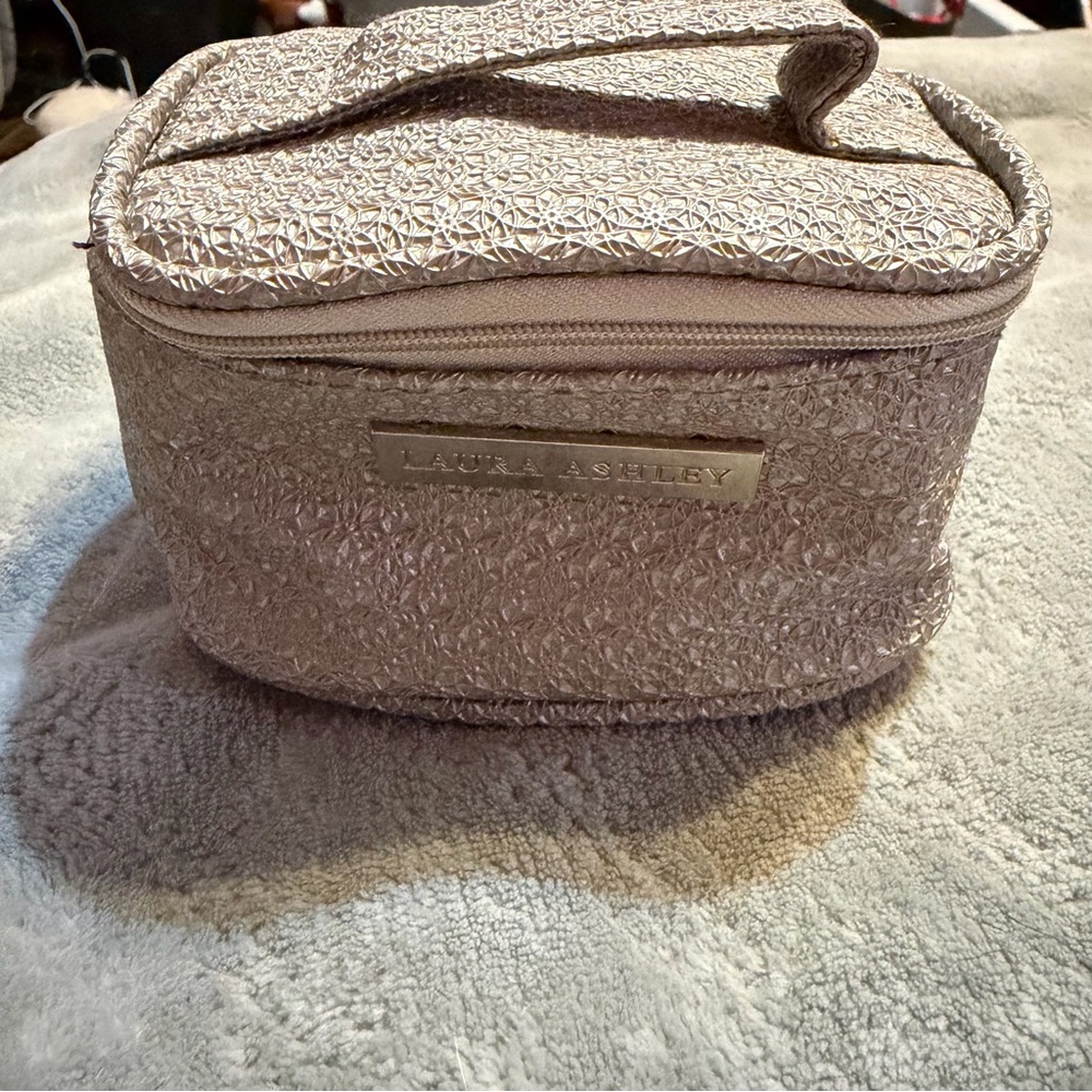 Laura Ashley Metallic Floral Jewelry Bag Travel Case Organizer Zip